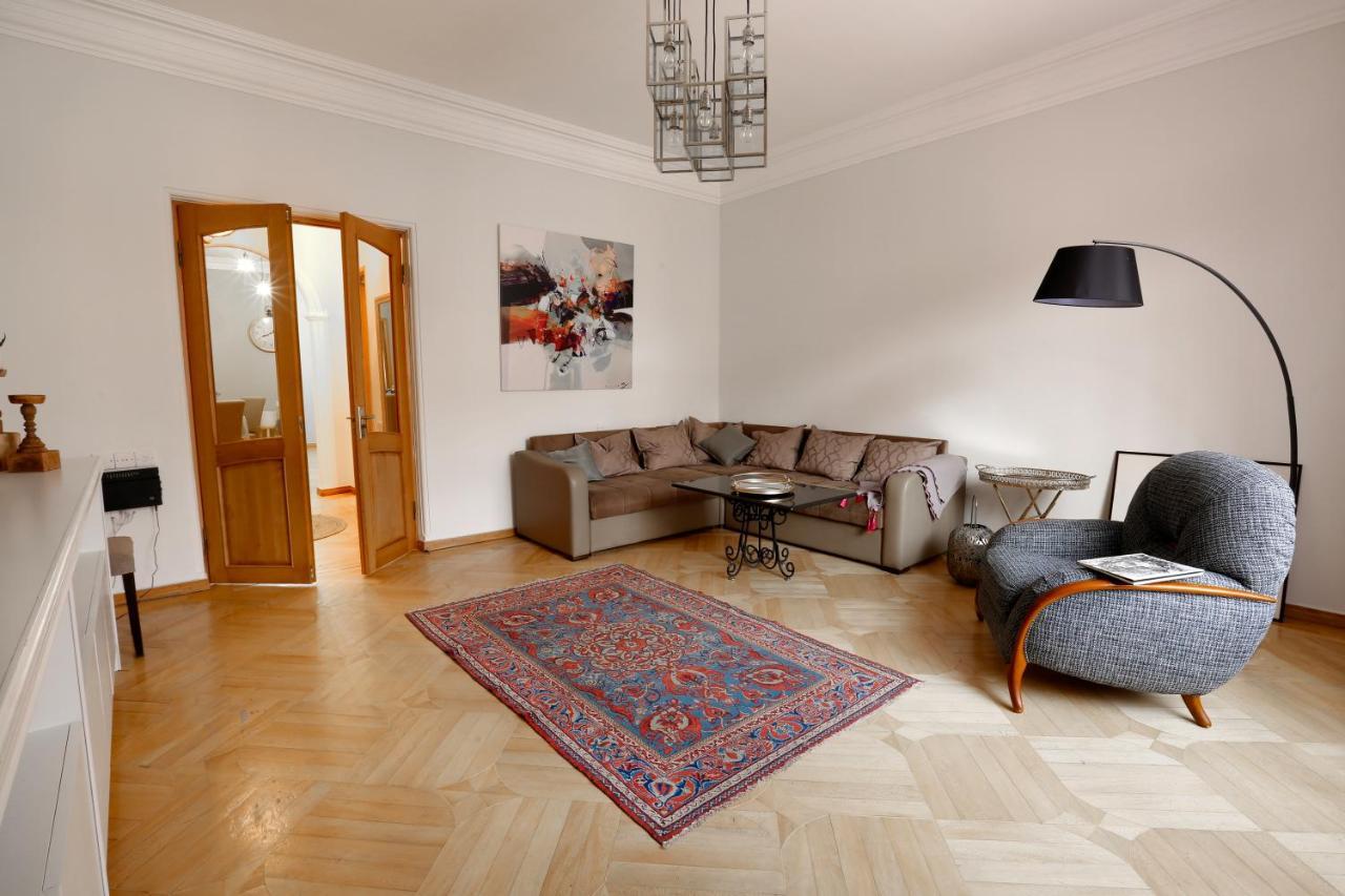 Hotelise I Our-Yard Apartment Erivan Exterior foto